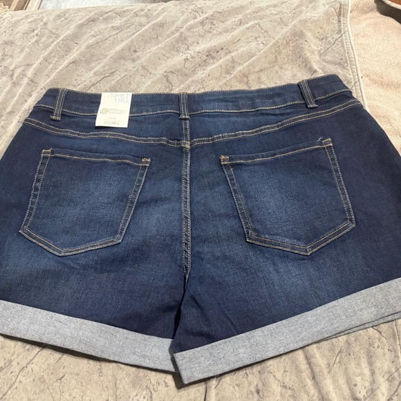 Time and Tru Dark Blue Jean Shorts - Picture 2 of 3